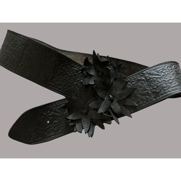 Handcrafted Black Leather Embossed Belt With 3D Floral Design main image 6
